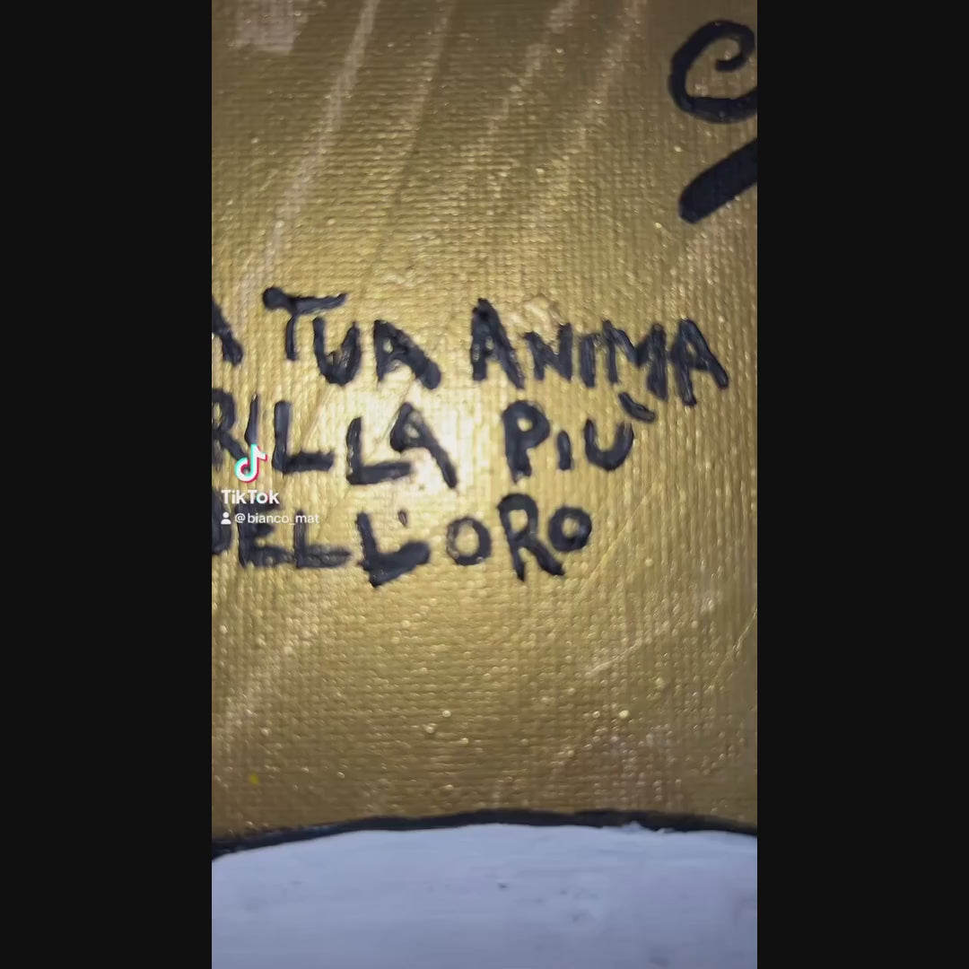 La tua anima brilla - giro dell'opera: la tela intera, i dettagli della materia e il quadro nello studio. Dipinto originale di BiancoMat.